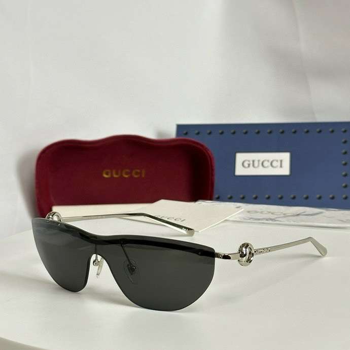 Picture of Gucci Sunglasses _SKUfw55591095fw